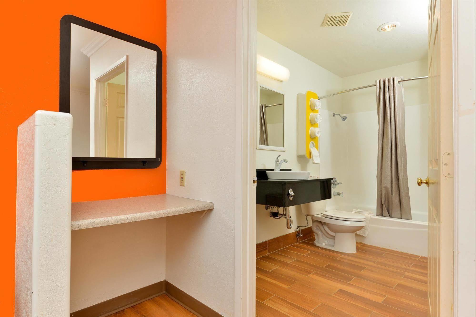 Motel 6-Vista, Ca Zewnętrze zdjęcie